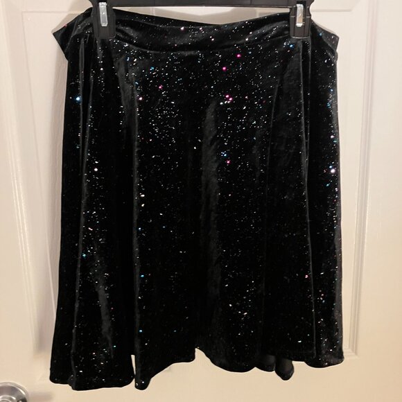 Blackmilk Clohing All That Glitters Multi Velvet Pocket Skater Skirt XL - Picture 3 of 4